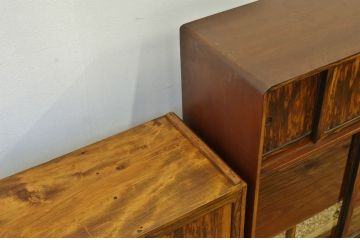 レトロ家具　☆昭和レトロ シックな重ね茶箪笥