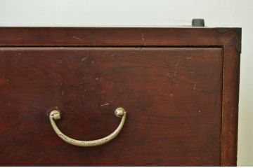 レトロ家具　アンティーク 古い木のレトロなローチェスト(和箪笥・たんす・ローボード)