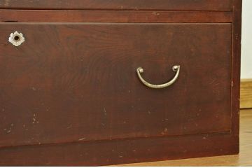 レトロ家具　アンティーク 古い木のレトロなローチェスト(和箪笥・たんす・ローボード)