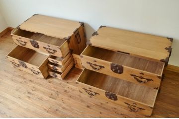 アンティーク家具　古民具・骨董　極上品!見事な金具の最上手総桐二本松箪笥(桐箪笥、桐たんす)