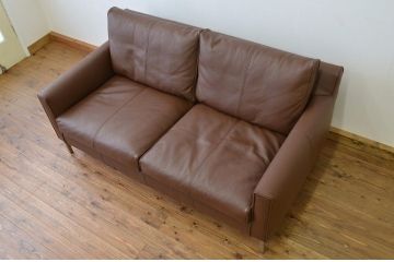 中古 極美品 定価38万　アイラーセン(eilersen)本革張りソファストリームライン特注品アクタス