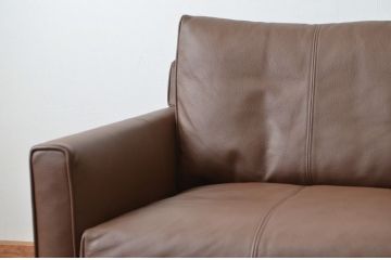 中古 極美品 定価38万　アイラーセン(eilersen)本革張りソファストリームライン特注品アクタス