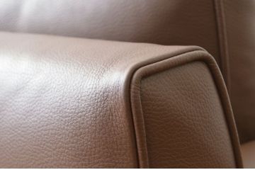 中古 極美品 定価38万　アイラーセン(eilersen)本革張りソファストリームライン特注品アクタス