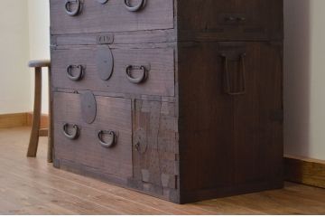 アンティーク家具　☆アンティーク 上下重ねのシックな時代箪笥