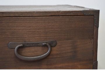 アンティーク家具　☆アンティーク 上下重ねのシックな時代箪笥