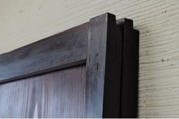 しっかりとした作りの格子帯戸4枚セット