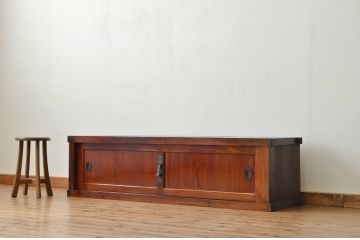 アンティーク家具　古民具・骨董　極上漆前面欅の時代箪笥ローボード(水屋箪笥、テレビ台、収納棚、キャビネット)