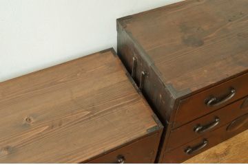 アンティーク家具　アンティーク☆重厚な五丁引き上下重ね時代箪笥(古民具・骨董)