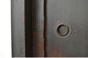 アンティーク家具　アンティーク　古い木の使い込まれた明治時代の収納棚(茶箪笥)