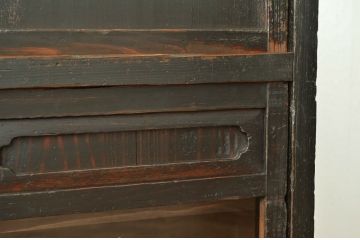 アンティーク家具　アンティーク　古い木の使い込まれた明治時代の収納棚(茶箪笥)