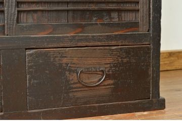 アンティーク家具　アンティーク　古い木の使い込まれた明治時代の収納棚(茶箪笥)
