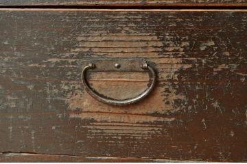 アンティーク家具　アンティーク　古い木の使い込まれた明治時代の収納棚(茶箪笥)