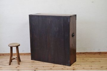 アンティーク家具　希少!古い質屋の頑丈なシャッター収納棚(蛇腹)