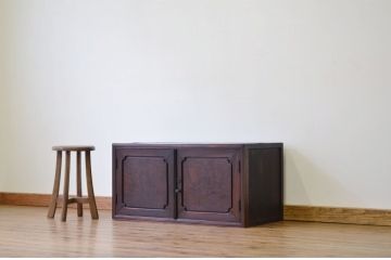 アンティーク家具　アンティーク 前面欅の作りの上質な観音開きローボード(時代箪笥・ローチェスト)