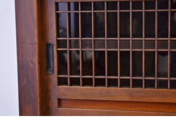 アンティーク家具　古民具・骨董 欅材の使われた上品な関西水屋箪笥(食器棚)
