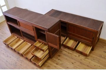 アンティーク家具　古民具・骨董 欅材の使われた上品な関西水屋箪笥(食器棚)