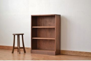 アンティーク家具　古い木のシンプルな飾り棚(本棚・DVDラック)