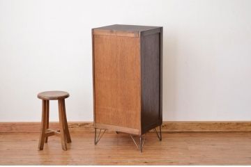 レトロ家具　昭和レトロ　かわいいペイントの鉄脚付き5杯引き出し(ドロワー・チェスト)