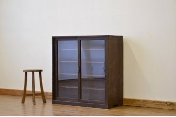 アンティーク家具　アンティーク　古い木の収納棚(下駄箱)
