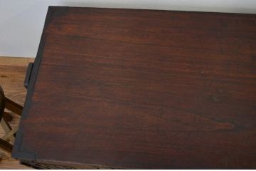 アンティーク家具　上手造り重厚な金具の観音扉の時代箪笥ローチェスト(ローボード)