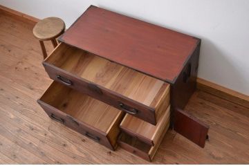 アンティーク家具　古民具・骨董 シックな時代箪笥ローボード(チェスト・タンス)