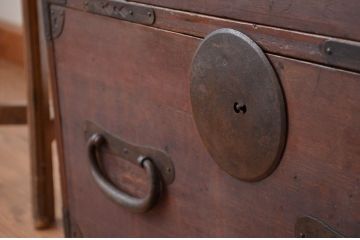 アンティーク家具　古民具・骨董 シックな時代箪笥ローボード(チェスト・タンス)