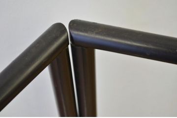 古い衣桁(蒔絵漆器衣紋掛けハンガー)?