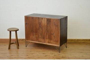 レトロ家具　昭和レトロ 古い木の鉄脚付き3杯引き出しローボード(箪笥・アイアンチェスト)