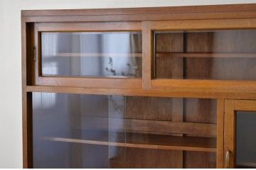 レトロ家具　昭和レトロ 古いナラ材の作業台付き食器棚(アンティーク収納棚)