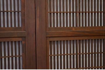 ★古民具・骨董 上質な造りのダイヤガラスと腰板欅の裏障子付き格子戸2枚セット(引き戸)