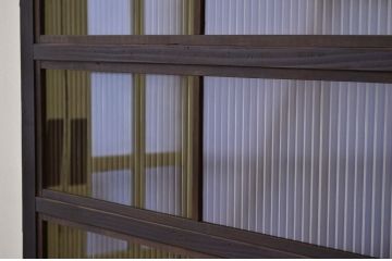 古民具・骨董 腰板欅材上質な造りのガラス入り格子戸2枚セット(引き戸)