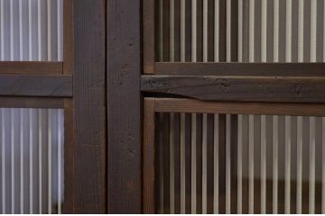 古民具・骨董 腰板欅材上質な造りのガラス入り格子戸2枚セット(引き戸)