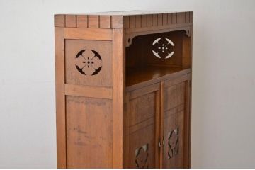 アンティーク家具　大正ロマン　ナラ材の上質な作りの透かし彫り本箱