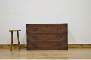 レトロ家具　昭和レトロ 古い木のアンティーク3杯引き出しローチェスト(ローボード 箪笥)