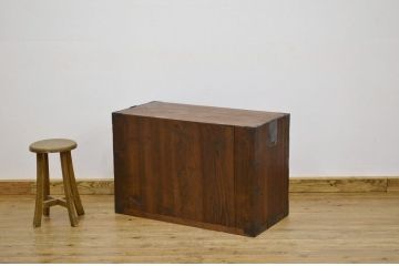 レトロ家具　昭和レトロ 古い木のアンティーク3杯引き出しローチェスト(ローボード 箪笥)