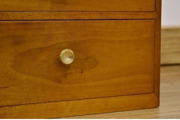 レトロ家具　昭和レトロ 小ぶりでシンプルな4杯小引き出し