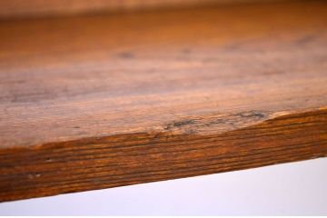レトロ家具　昭和レトロ　栓無垢材の透かし彫り本棚(飾り棚)