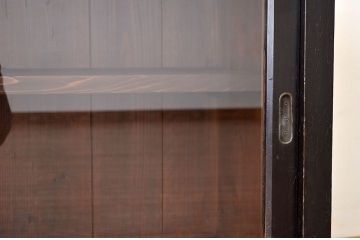 アンティーク家具　アンティーク　重厚な古い木の鉄脚付き収納棚(ローボード・サイドボード)