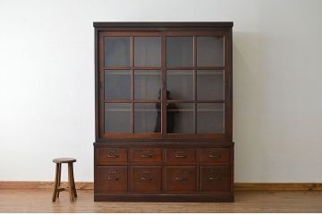 アンティーク家具　◇重厚なナラ材の大型引き出し重ね収納棚(食器棚)