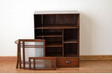 レトロ家具　アンティーク　古いレトロな収納棚(戸棚)