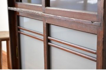 レトロ家具　アンティーク　古いレトロな収納棚(戸棚)