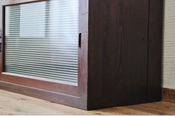 アンティーク家具　古い木のモールガラスローボード2