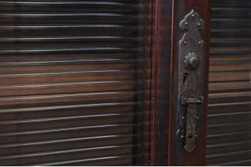 アンティーク家具　古い木のモールガラスローボード2