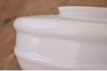 古民具・骨董　素敵なデザインの乳白ガラス　吊り下げ照明(電笠・天井照明・ミルクガラス)