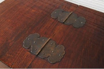 アンティーク家具　総栗材!漆の綺麗な時代引き出し箱(化粧箱)