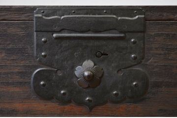 アンティーク家具　古民具・骨董　総桐時代箪笥ローチェスト(ローボードたんす、桐箪笥、桐たんす)