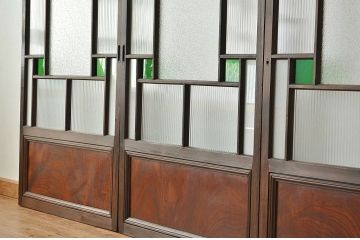 古民具・骨董 腰板欅の色ガラス入り高級引き戸3枚セット(建具・ガラス戸)