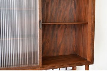 レトロ家具　昭和レトロ　モールガラスのシックな二段重ね食器棚(収納棚)