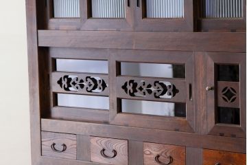 アンティーク家具　状態極上　昭和初期　美しい二段重ね水屋箪笥(食器棚)