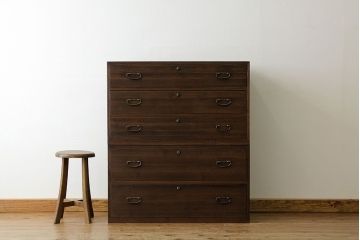 アンティーク家具　☆アンティーク　シンプルなチェスト(箪笥)